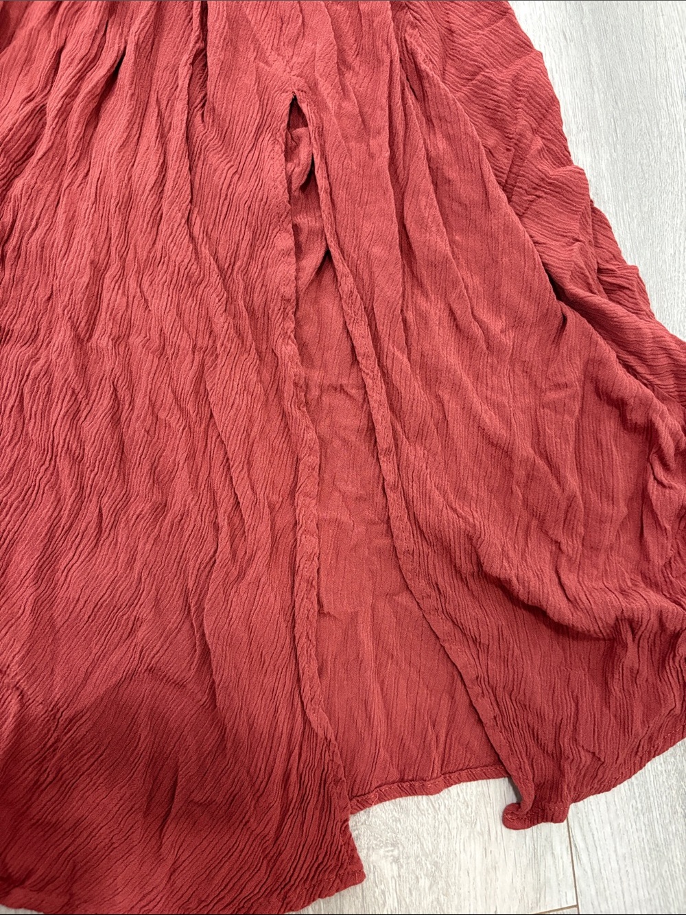 Suzy Shier - Midi Skirt -  Size Medium - Picture 5 of 5